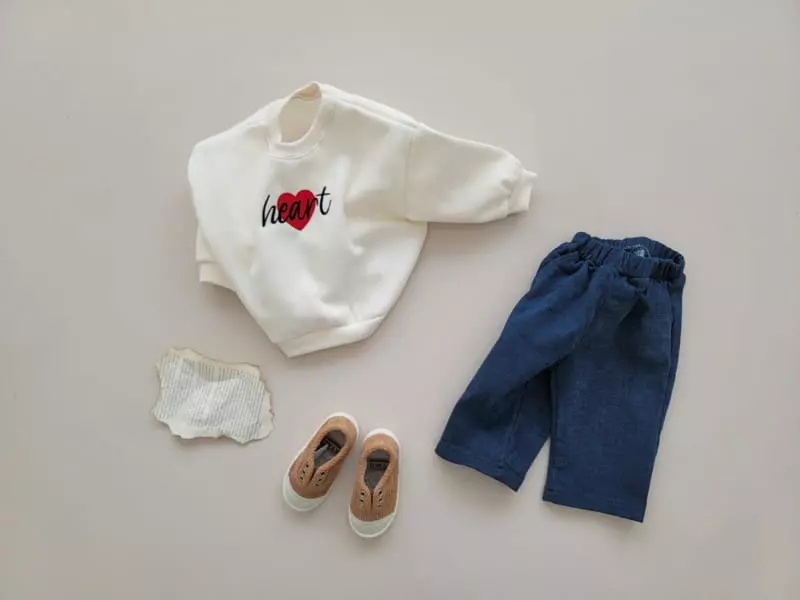 Moran - Korean Children Fashion - #childrensboutique - Heart Embrodiery Sweatshirt - 2