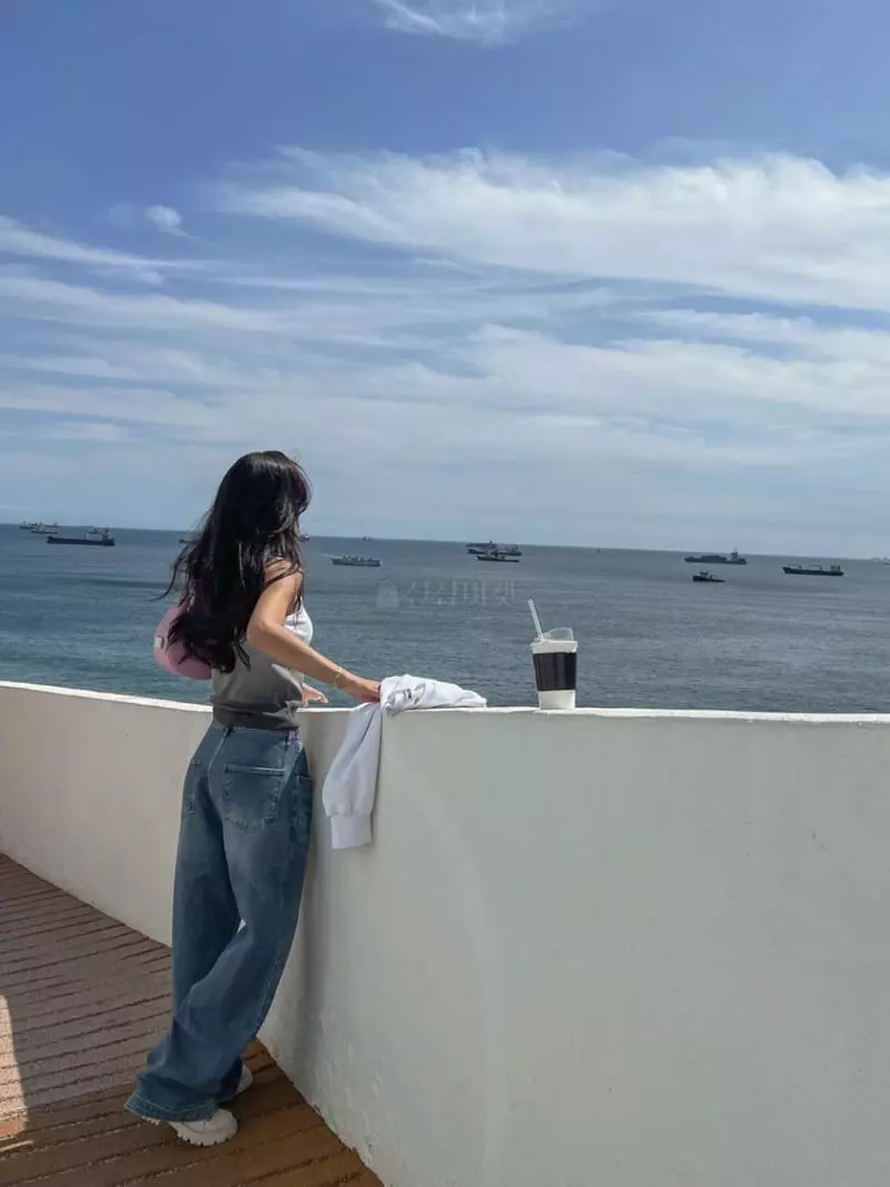 Mosaic - Korean Women Fashion - #momslook - Cat Washing Jeans - 10