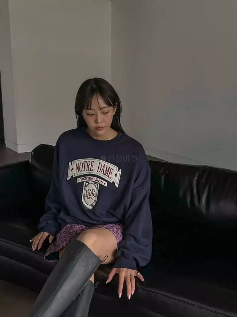 Mosaic - Korean Women Fashion - #romanticstyle - Notre Dame Vintage Sweatshirt - 7