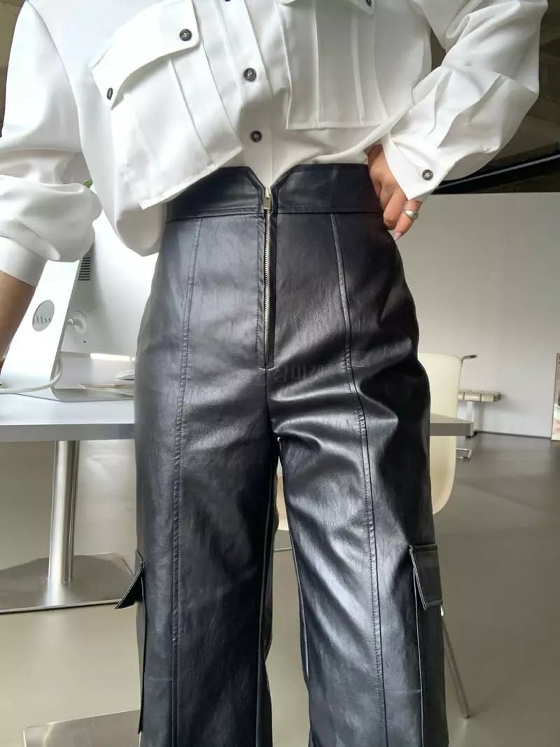 Mosaic - Korean Women Fashion - #womensfashion - Leather Pocket Pants