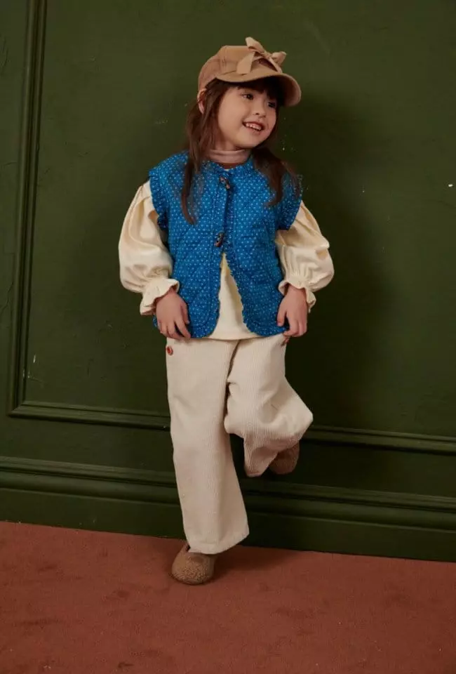Mumunbaba - Korean Children Fashion - #designkidswear - Frill Quilting Vest - 12