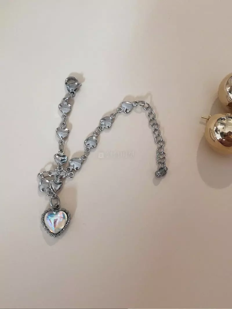 Muse - Korean Women Fashion - #vintagekidsstyle - Hear Bracelet - 4