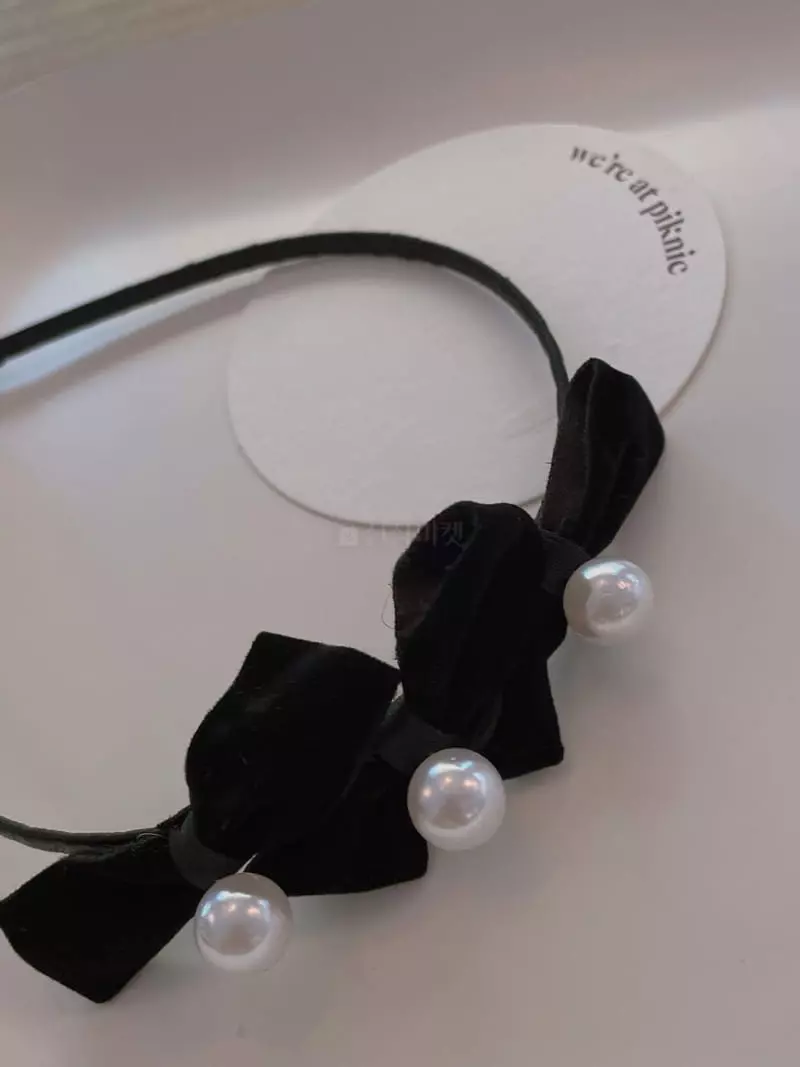 Muse - Korean Women Fashion - #pursuepretty - Velvet Ribbon Hairband - 3