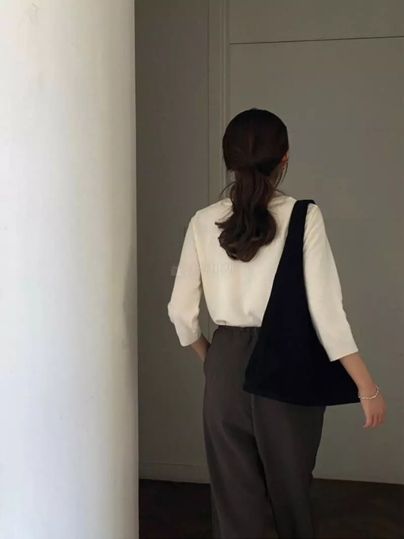 Nan - Korean Women Fashion - #momslook - Soft Cash Long Sleeves - 6