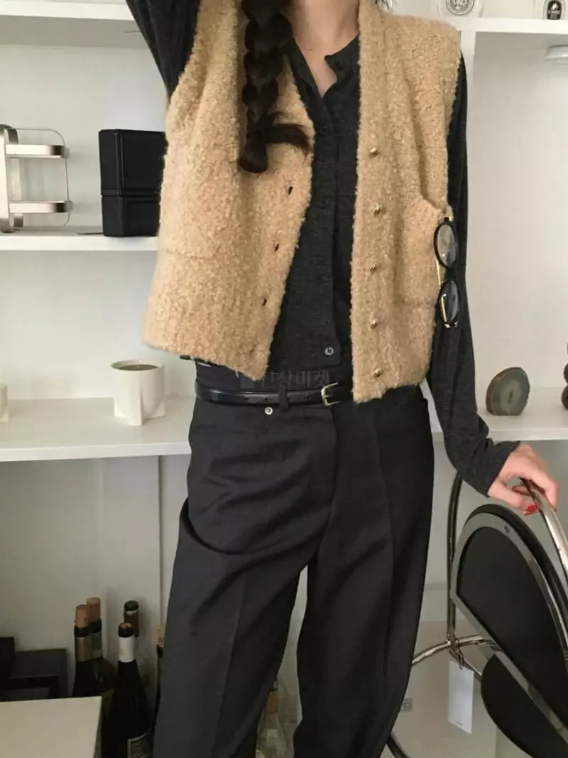 Nan - Korean Women Fashion - #womensfashion - Gold Button Vest - 2