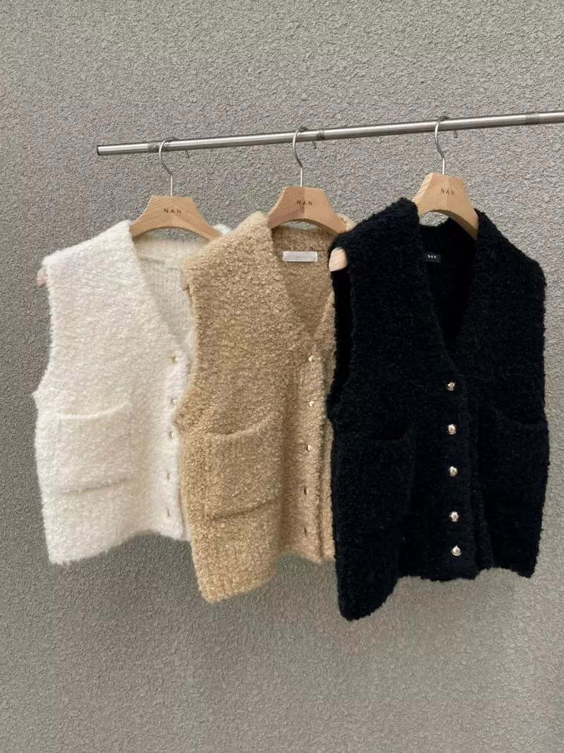 Nan - Korean Women Fashion - #womensfashion - Gold Button Vest - 8