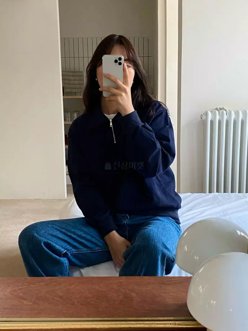 Nave - Korean Women Fashion - #womensfashion - Collar Sweatshirt - 2