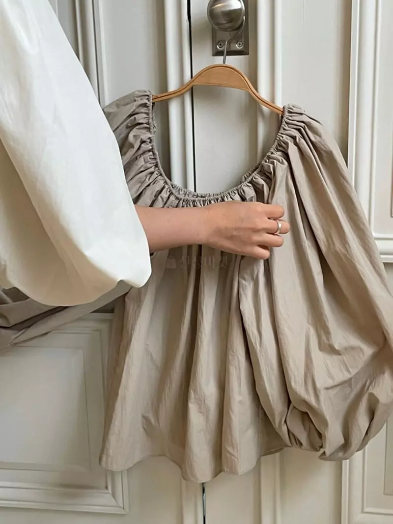 Nave - Korean Women Fashion - #momslook - Oatmeal Blouse - 4