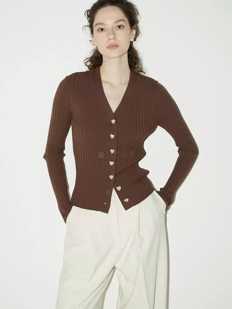 Neroli36 - Korean Women Fashion - #momslook - Heart Button Cardigan - 3
