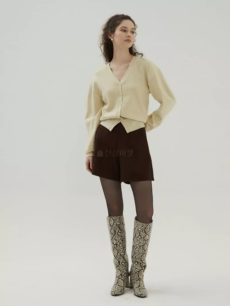 Neroli36 - Korean Women Fashion - #momslook - Lipsang Shorts - 7