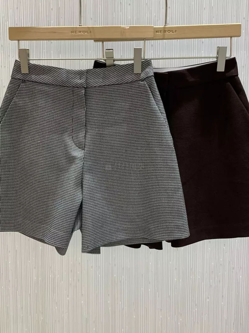 Neroli36 - Korean Women Fashion - #momslook - Lipsang Shorts - 9