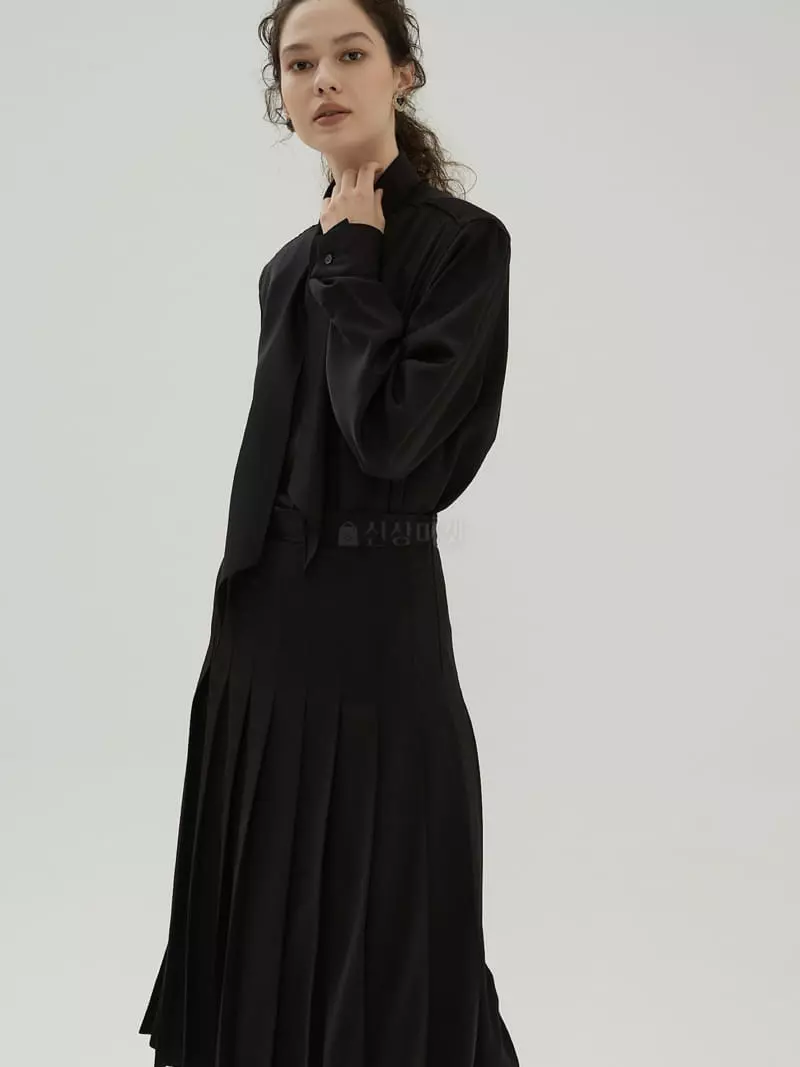 Neroli36 - Korean Women Fashion - #pursuepretty - Bay Bean Blouse - 3