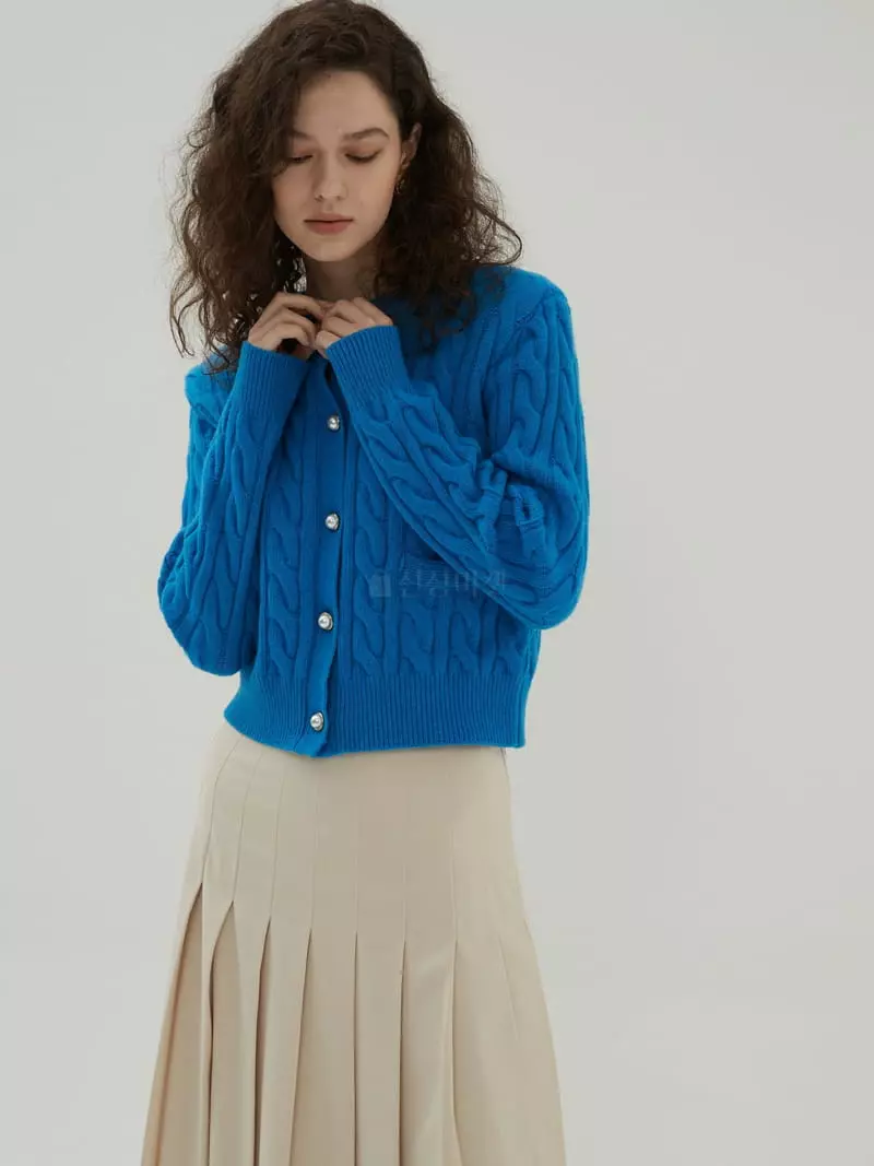 Neroli36 - Korean Women Fashion - #momslook - Twist Button Cardigan - 4