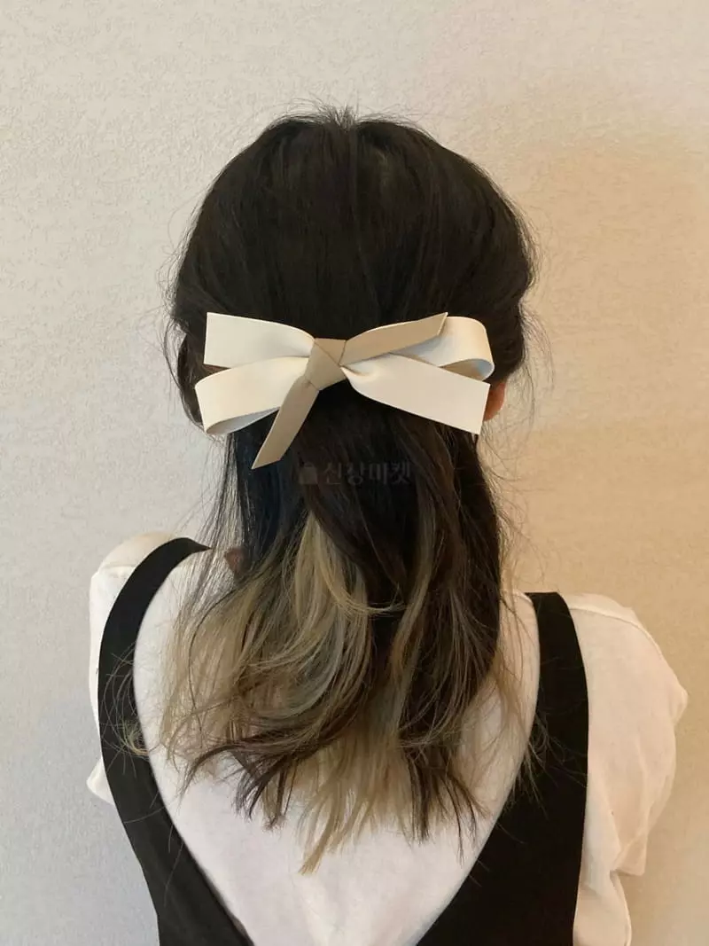 Nouveau - Korean Women Fashion - #thatsdarling - Amilla Leather Ribbon Hairpin - 2