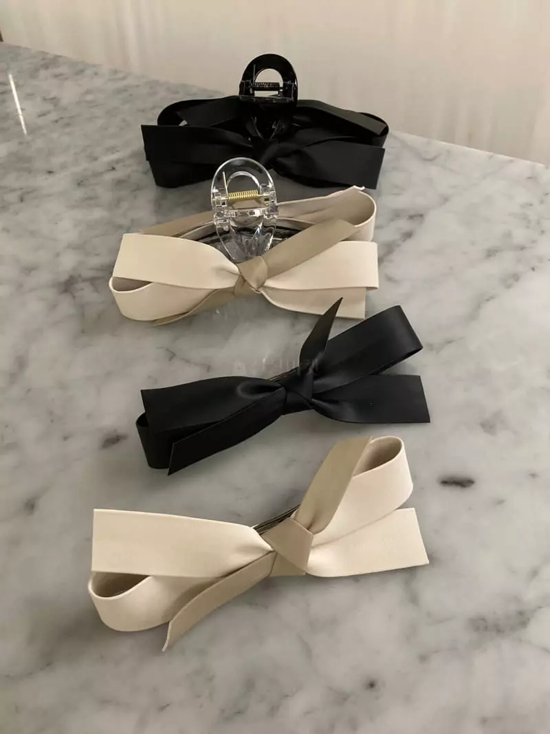 Nouveau - Korean Women Fashion - #thelittlethings - Amilla Leather Ribbon Hairpin - 3