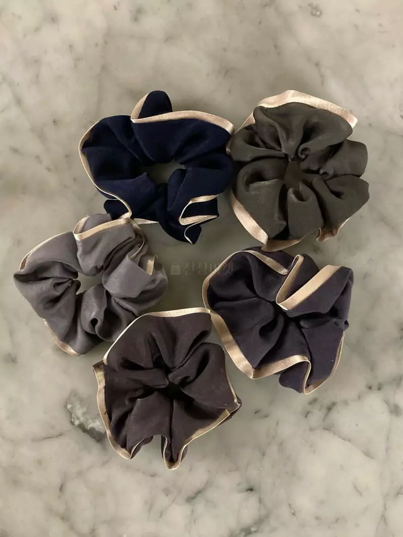 Nouveau - Korean Women Fashion - #vintageinspired - For And Two Tone Hairband - 3