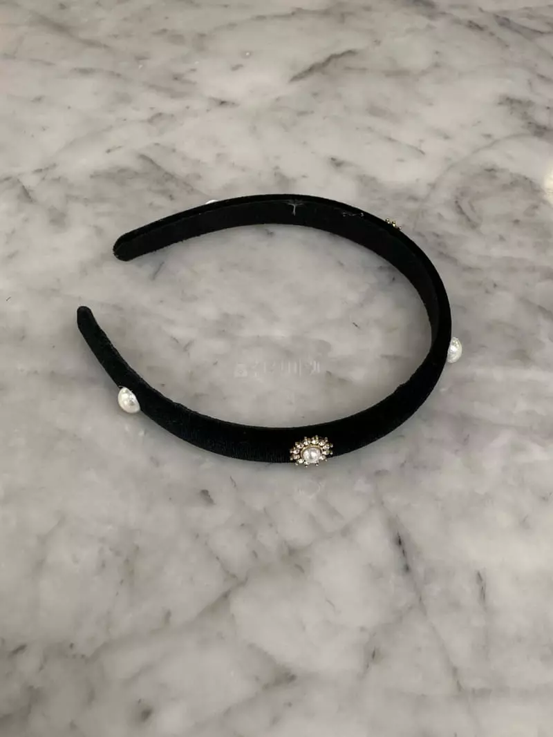 Nouveau - Korean Women Fashion - #vintageinspired - Pearl Small Velvet Hairband