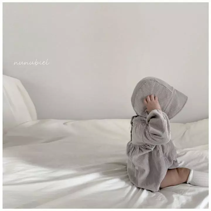 Nunubiel - Korean Baby Fashion - #babygirlfashion - Bebe Gray Romper Bonnet Set - 11