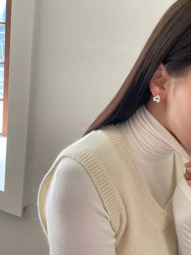 Nyunyu Wear - Korean Women Fashion - #momslook - Dow War Earring