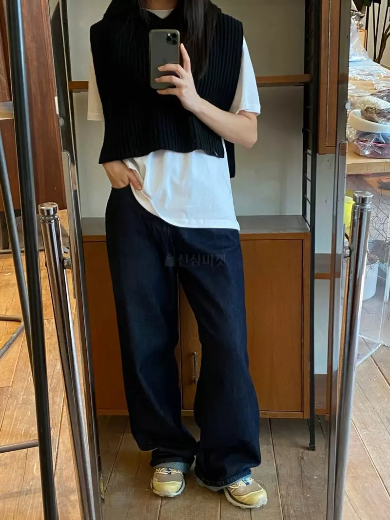 Nyunyu Wear - Korean Women Fashion - #momslook - Knic Jeans - 5