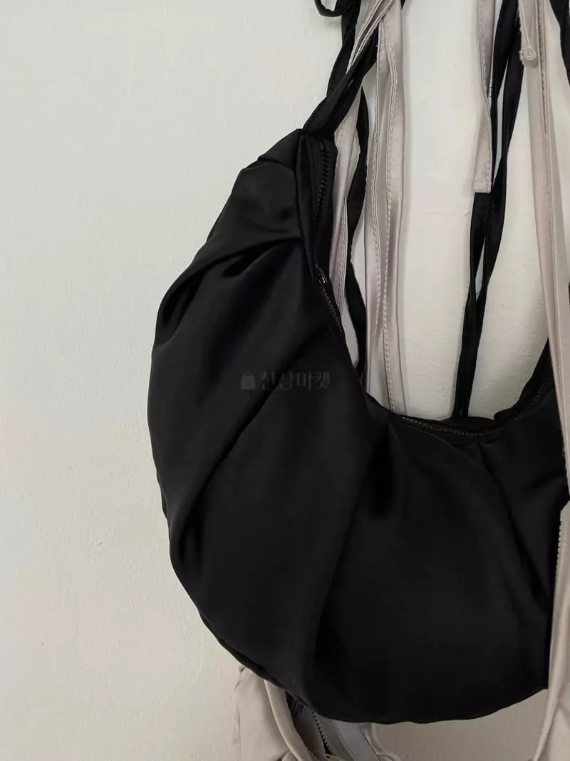 Nyunyu Wear - Korean Women Fashion - #momslook - Glossy Bag - 8