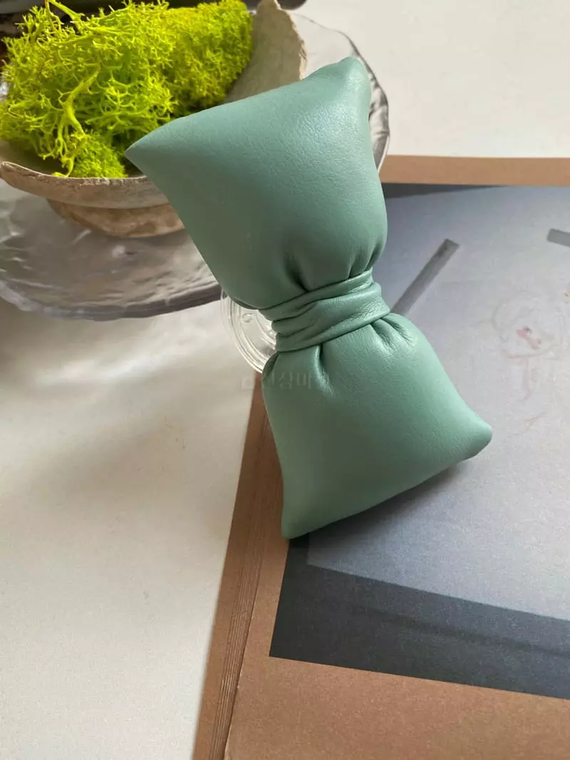 Nyunyu Wear - Korean Women Fashion - #thelittlethings - Leja Ribbon Grip Tok - 3