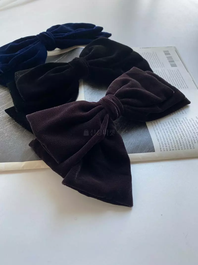 Nyunyu Wear - Korean Women Fashion - #vintagekidsstyle - Blaing Velvet Hairpin - 7