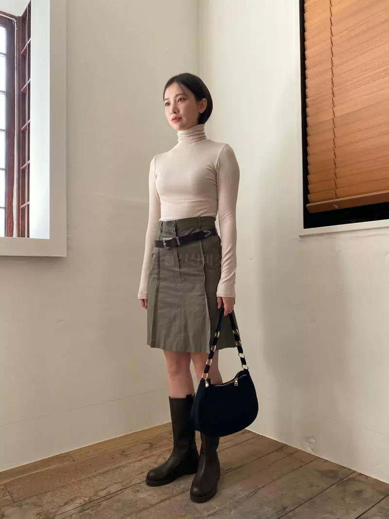 Nyunyu Wear - Korean Women Fashion - #womensfashion - Rib Long Sleeves Tee