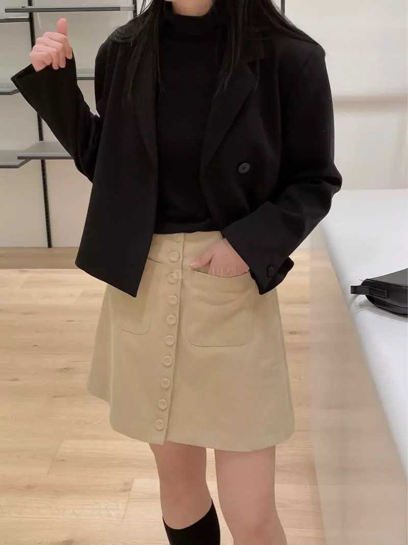Odor - Korean Women Fashion - #momslook - Butter Crop Jacket - 2