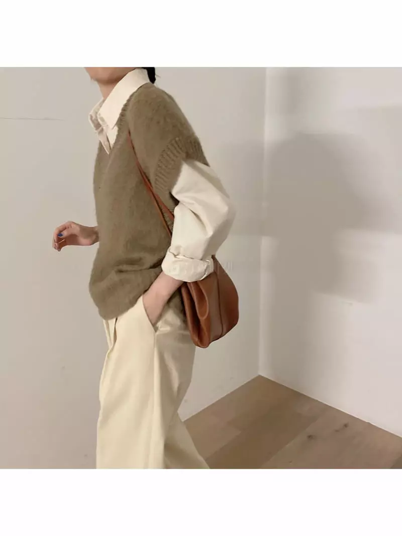 Odor - Korean Women Fashion - #momslook - Latte Knit Vest