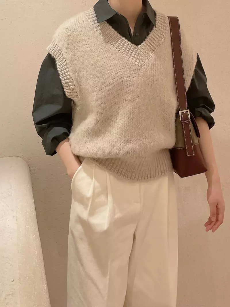 Odor - Korean Women Fashion - #momslook - Latte Knit Vest - 7