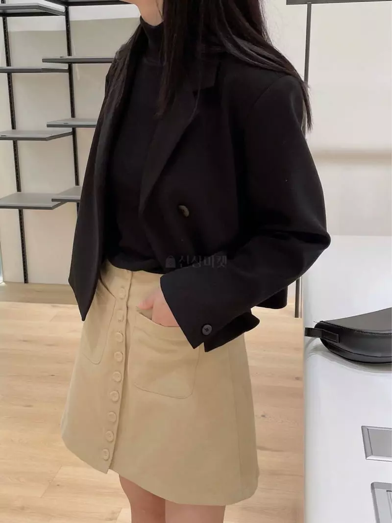 Odor - Korean Women Fashion - #womensfashion - Butter Crop Jacket - 3