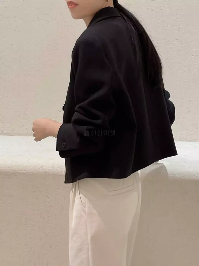 Odor - Korean Women Fashion - #womensfashion - Butter Crop Jacket - 9