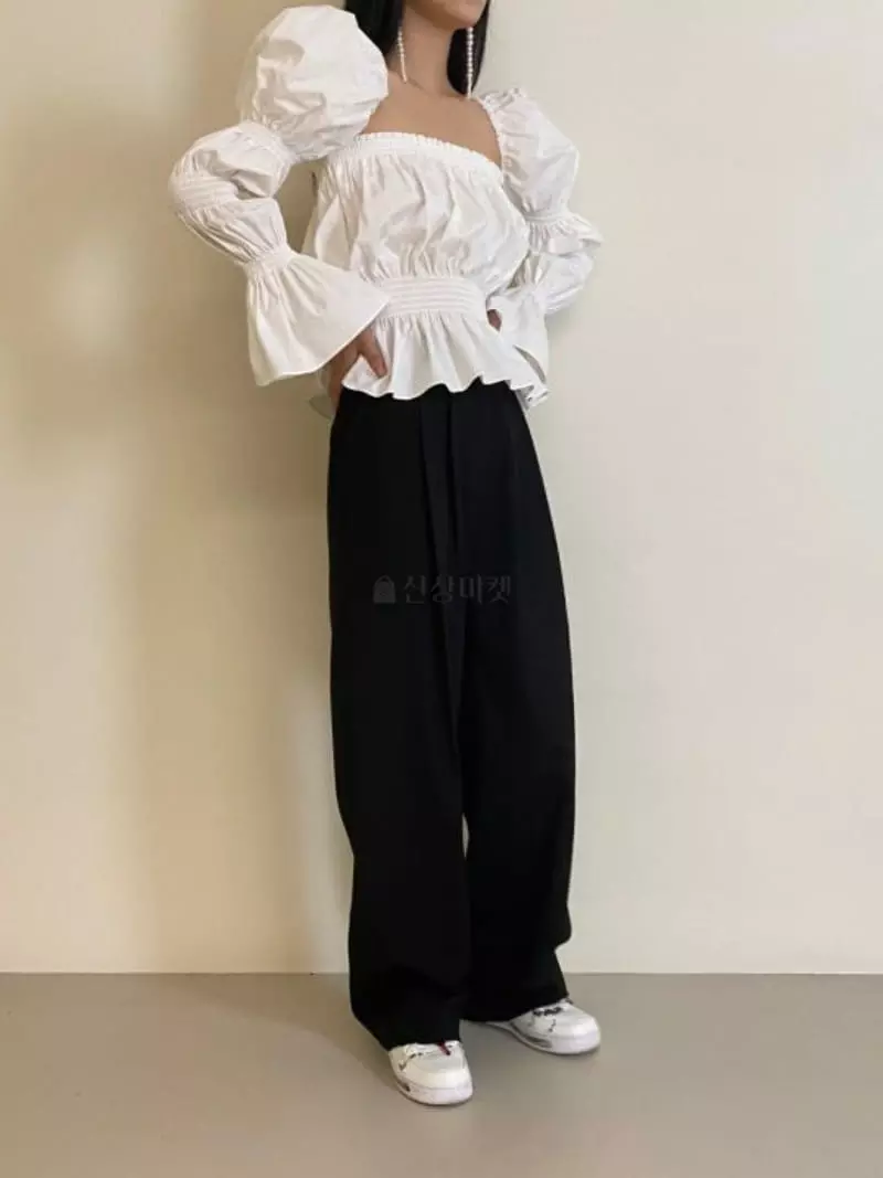 Oneway - Korean Women Fashion - #vintageinspired - Square Smocked Blouse - 9
