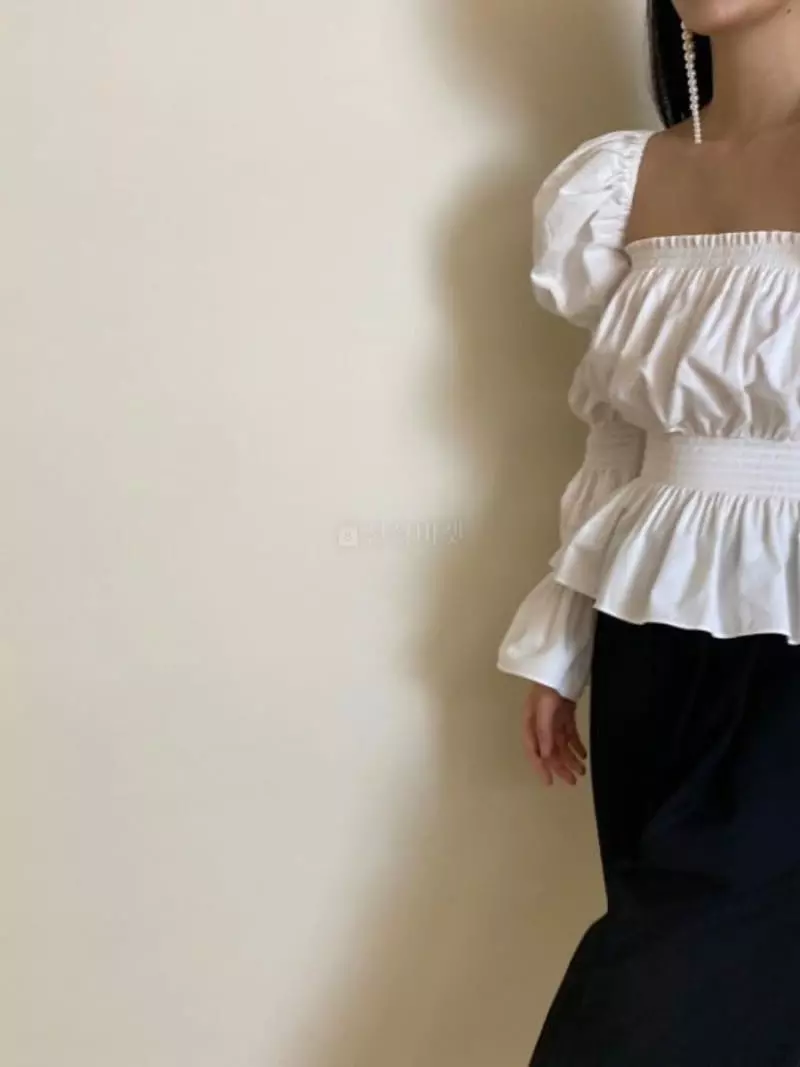 Oneway - Korean Women Fashion - #womensfashion - Square Smocked Blouse - 8