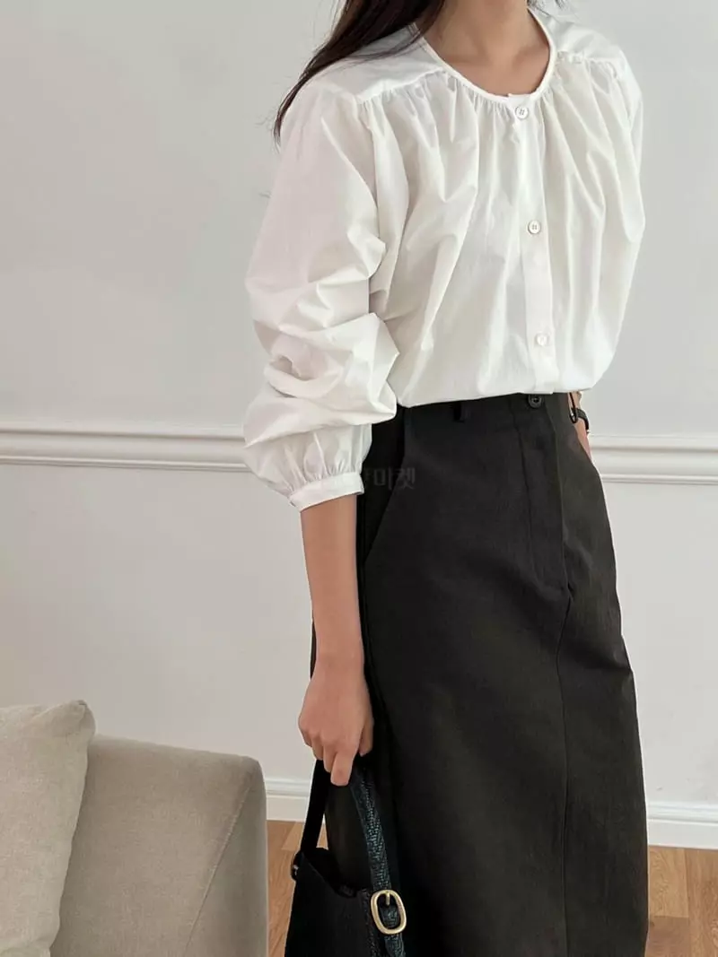 Outrene - Korean Women Fashion - #momslook - Cotton Shirring Blouse - 6