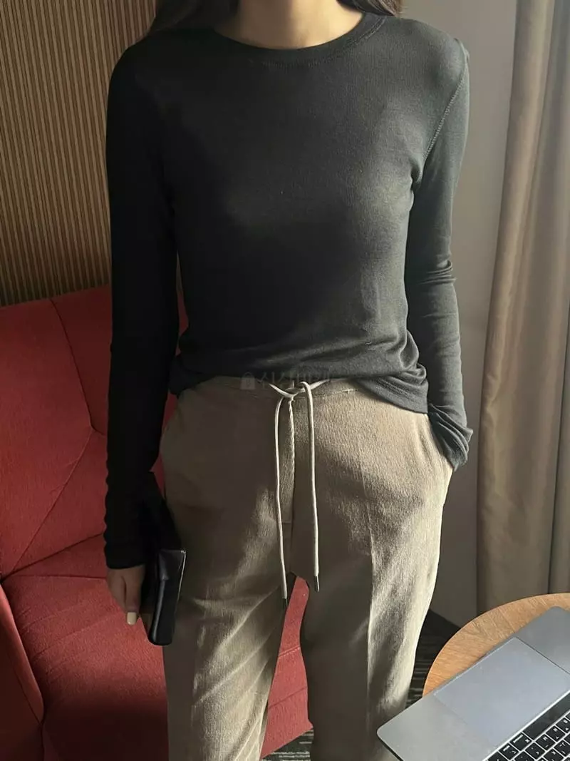 Outrene - Korean Women Fashion - #womensfashion - Cover Stitch Tee - 2