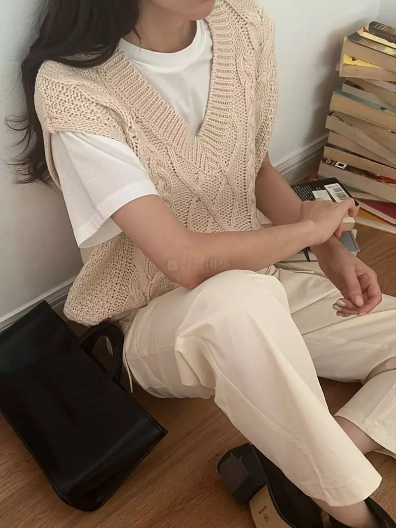 Outrene - Korean Women Fashion - #womensfashion - Twist Vest - 3