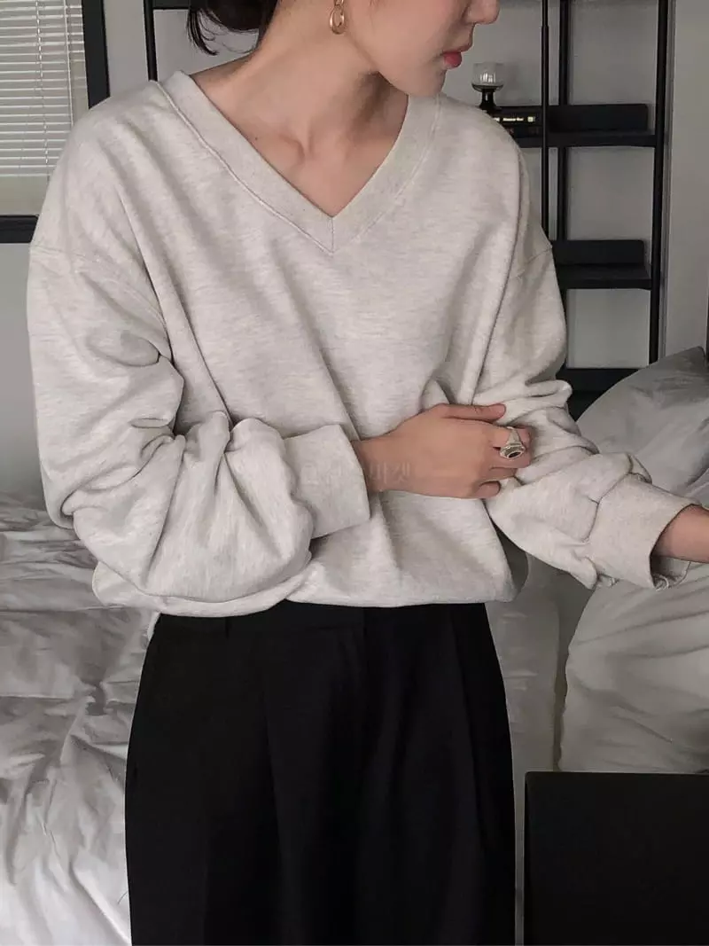 Overclassic - Korean Women Fashion - #momslook - New V Neck Sweatshirt - 5
