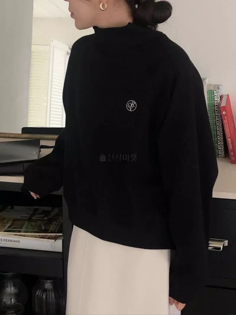 Overclassic - Korean Women Fashion - #momslook - Raglan Sweatshirt - 5