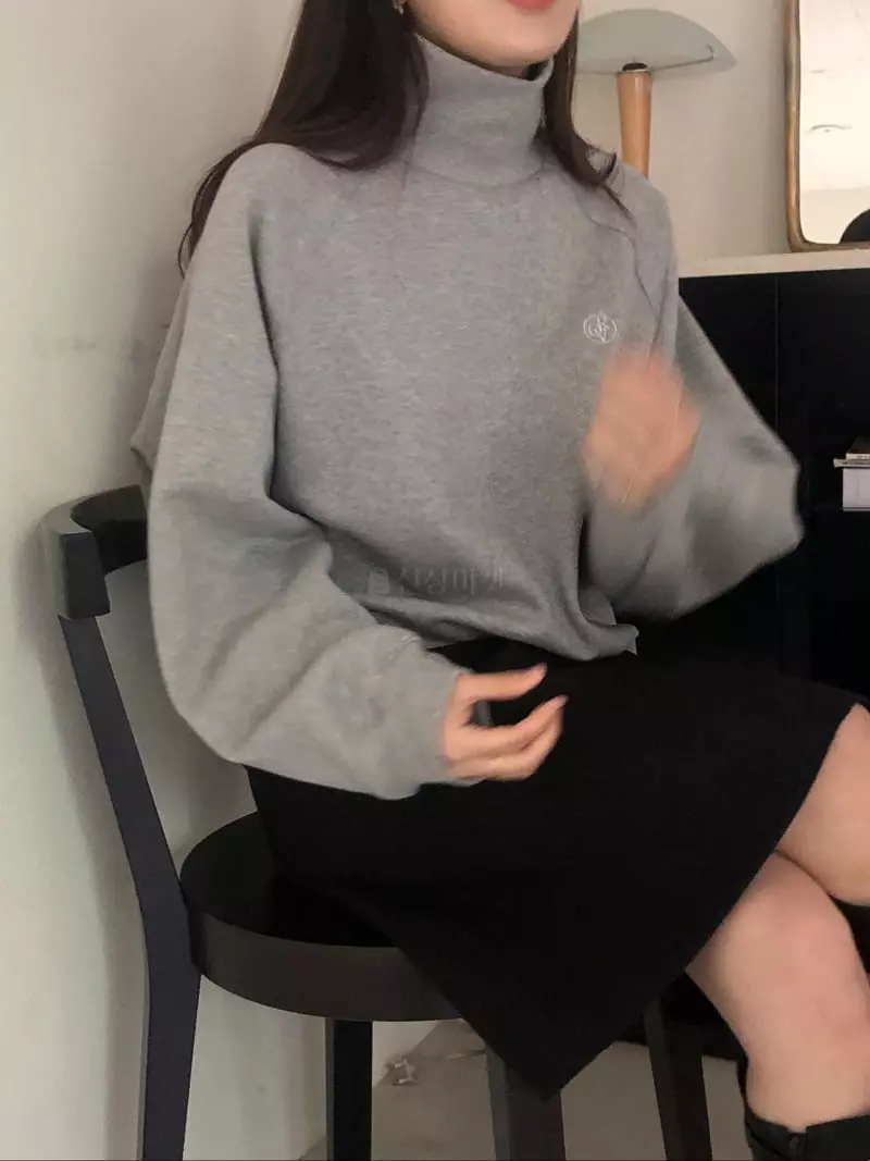 Overclassic - Korean Women Fashion - #momslook - Raglan Sweatshirt - 7