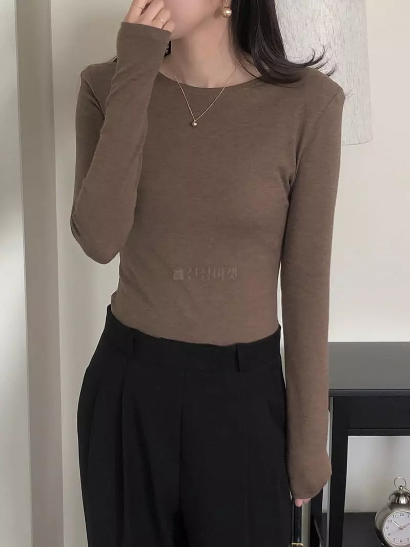 Overclassic - Korean Women Fashion - #romanticstyle - Pad Wool Tee - 4