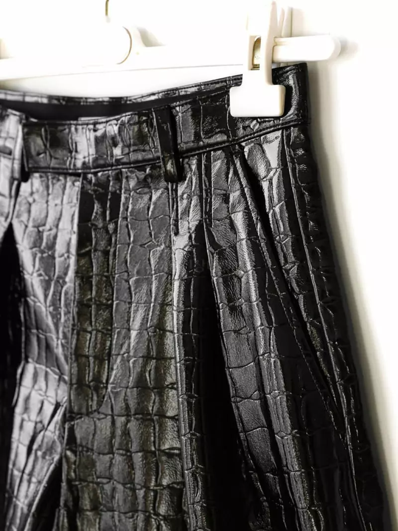 Paper Moon - Korean Women Fashion - #momslook - Crocodile Shorts - 7