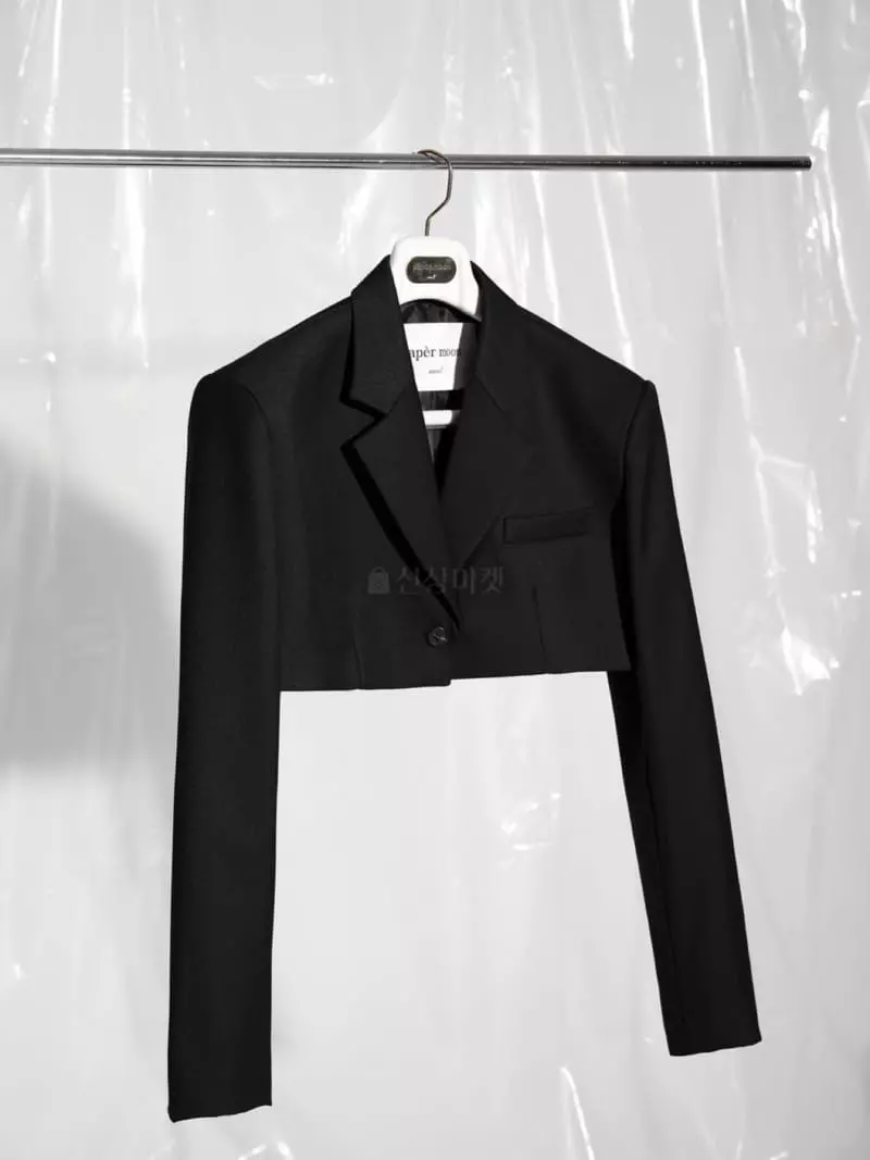 Paper Moon - Korean Women Fashion - #restrostyle - One Crop Jacket