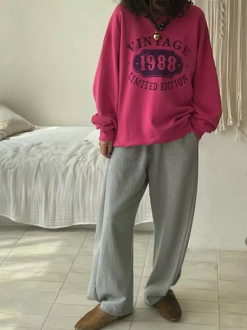 Paris Match - Korean Women Fashion - #restrostyle - Vintage Round Sweatshirt - 6