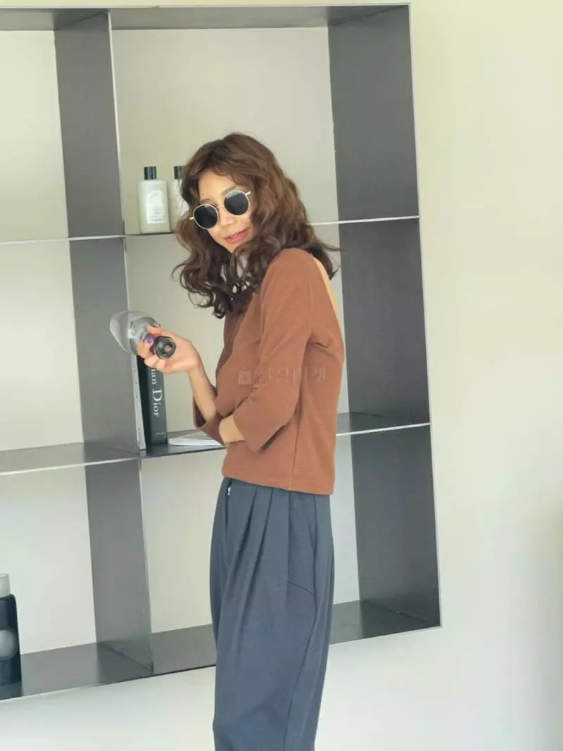 Paris Match - Korean Women Fashion - #womensfashion - Half Back Point Span Tee - 6