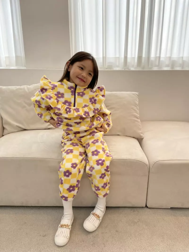 Party Pu - Korean Children Fashion - #fashionkids - Turtleneck Frill Top Bottom Set