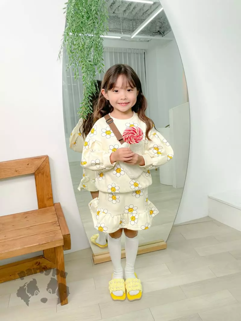Party Pu - Korean Children Fashion - #stylishchildhood - Daisy Skirt Set