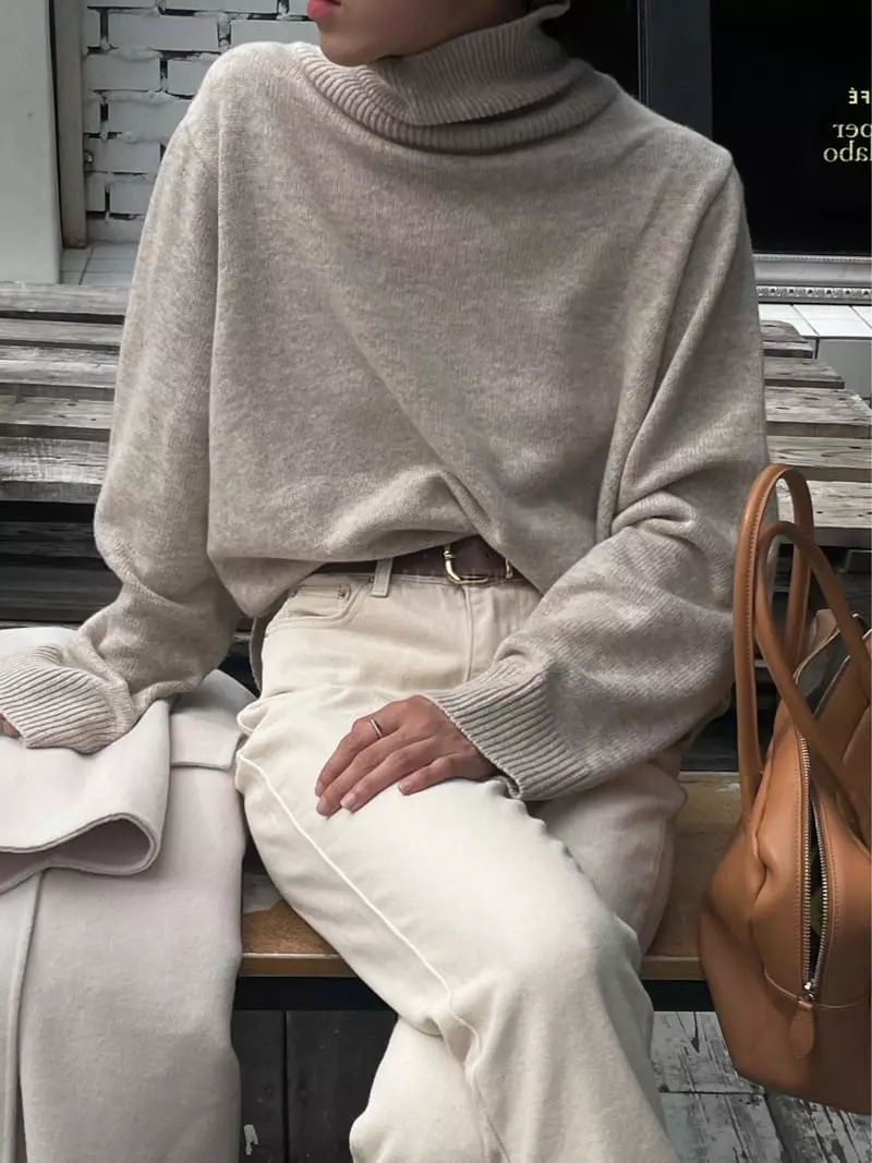 Plat - Korean Women Fashion - #momslook - Slit Tee - 5