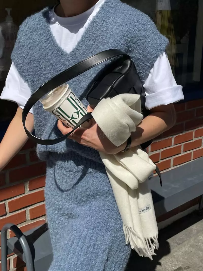 Plat - Korean Women Fashion - #momslook - Alpaca Bookle Vest - 8